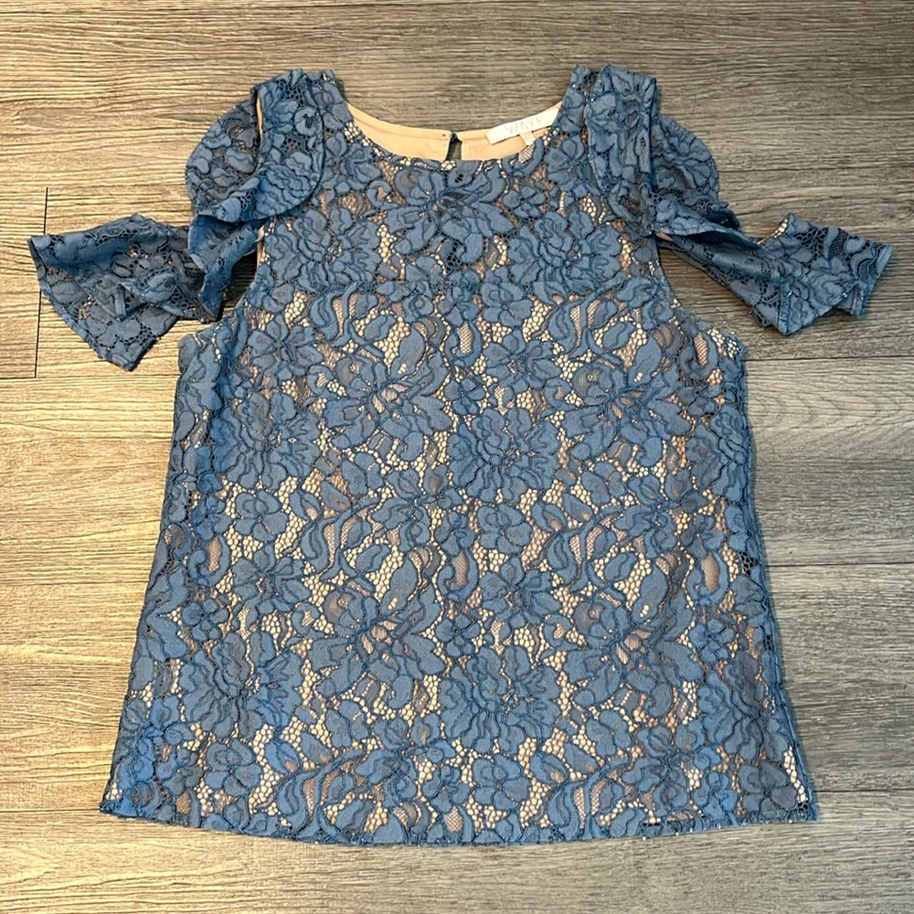 WAYF blue lace top XS